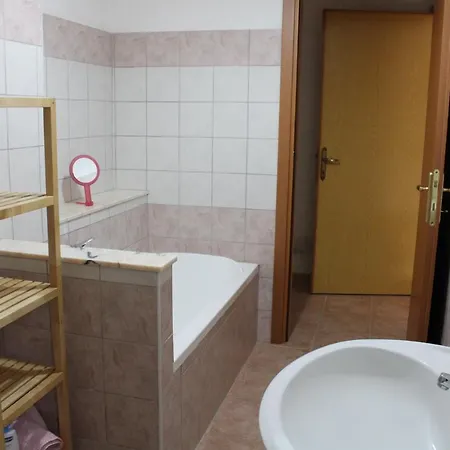 Luigina E Orazio,cardedu, 7 Posti Letto