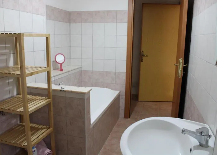 Luigina E Orazio,cardedu, 7 Posti Letto